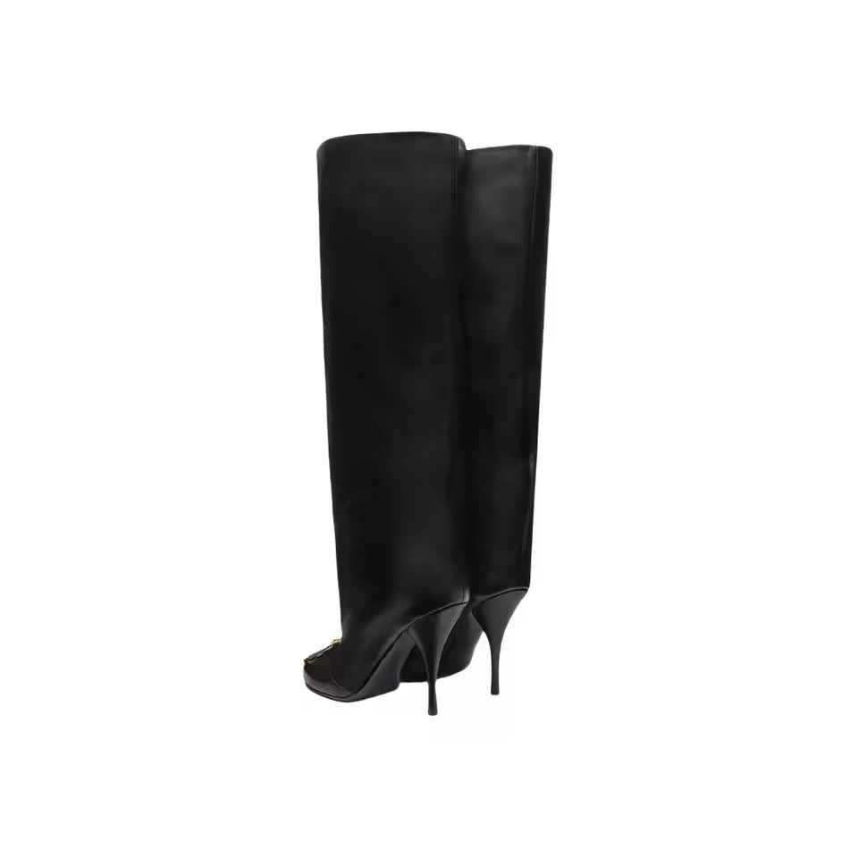 Feline Boot